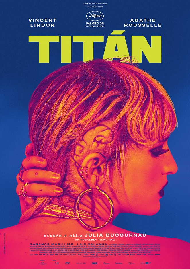 Titán - Plagáty