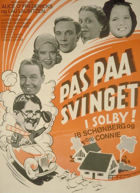 Pas på Svinget i Solby - Plakate
