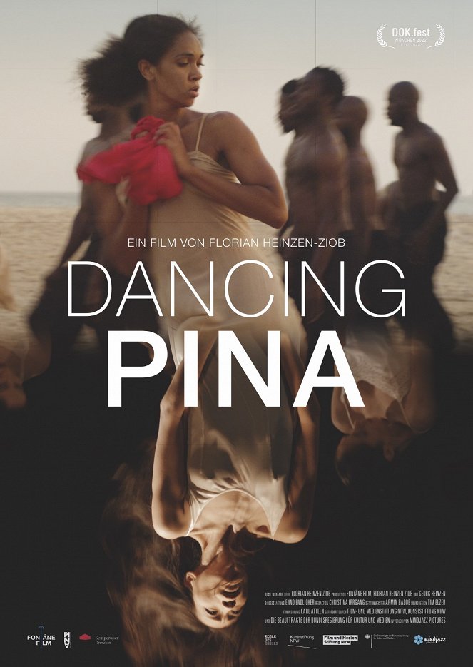 Dancing Pina - Affiches