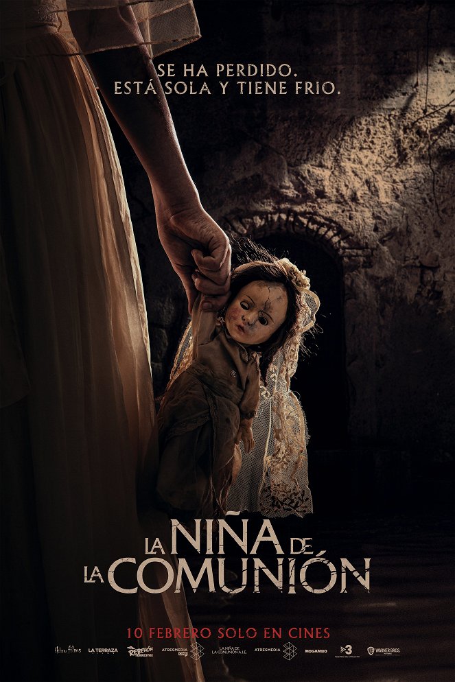 La niña de la comunión - Affiches