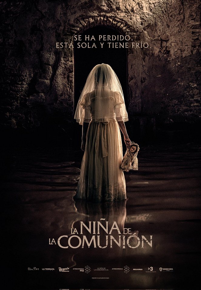 La niña de la comunión - Affiches