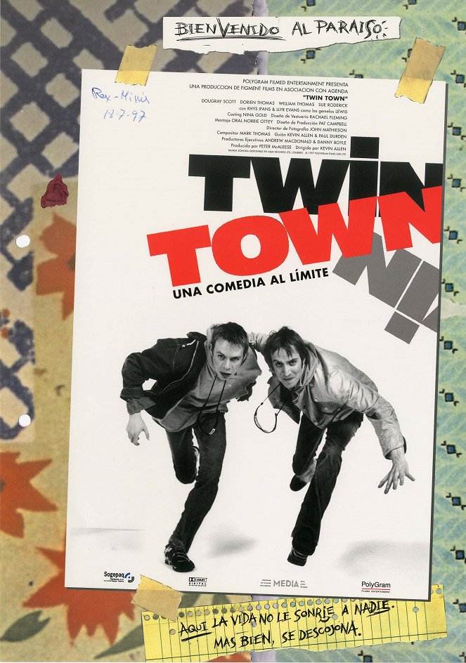 Twin Town - Carteles