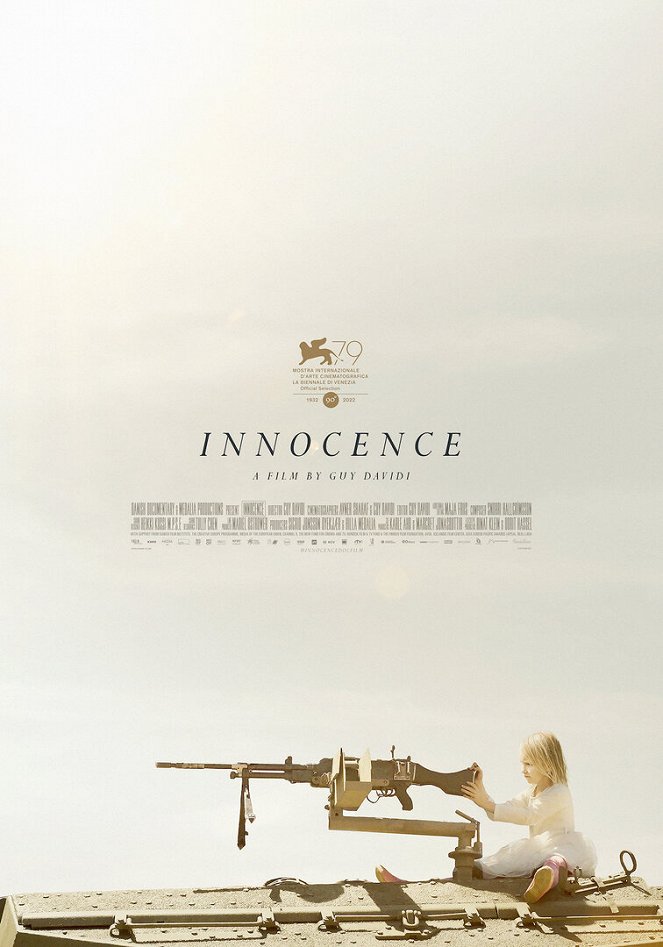 Innocence. Nacidos militares - Carteles