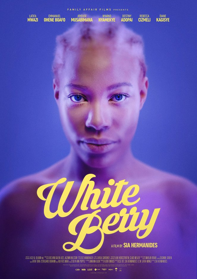 White Berry - Plakate