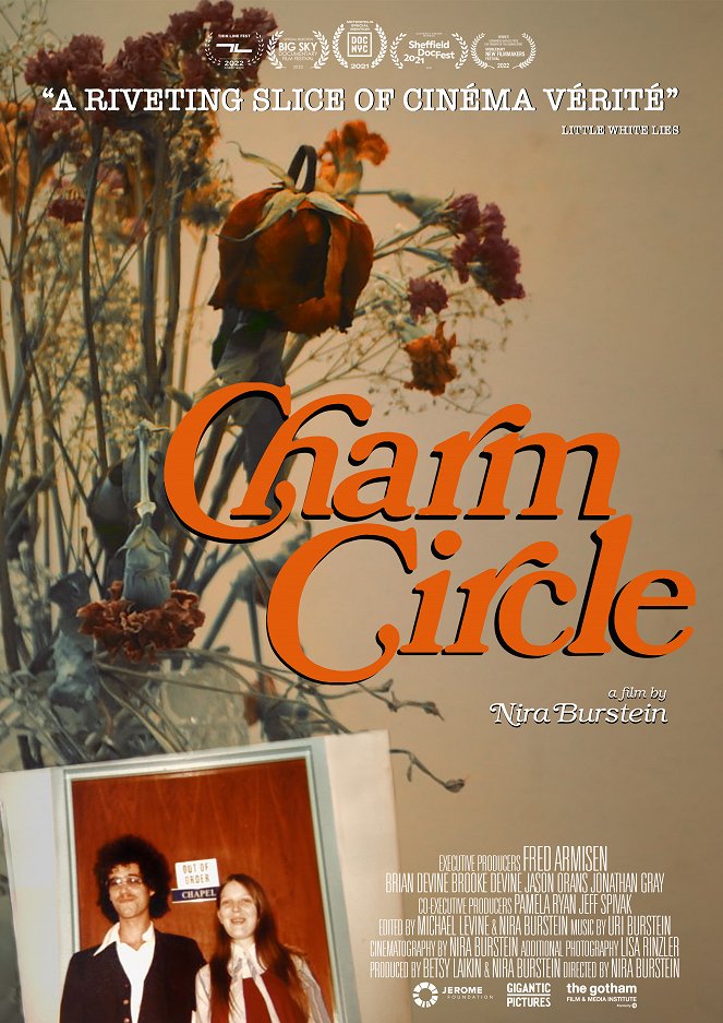 Charm Circle - Plakate