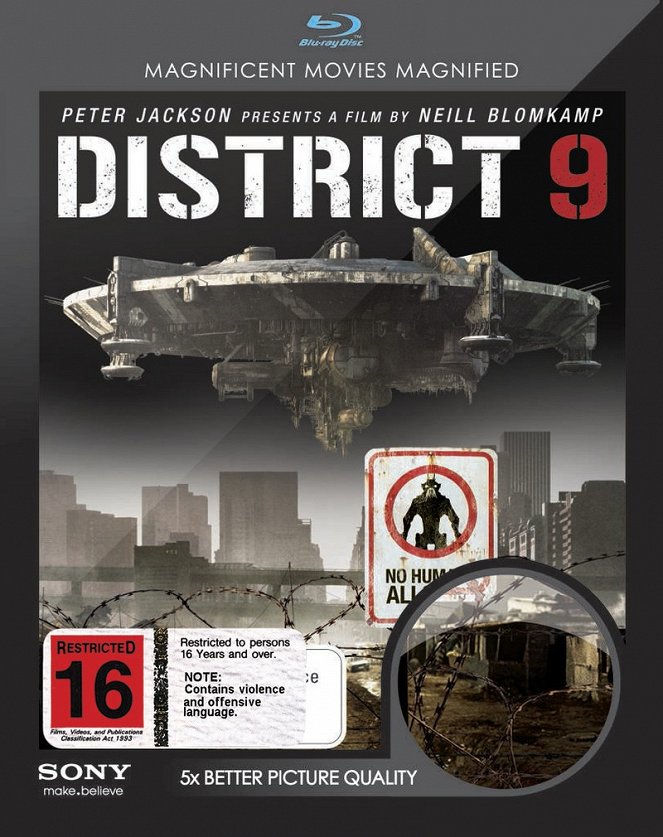 District 9 - Julisteet