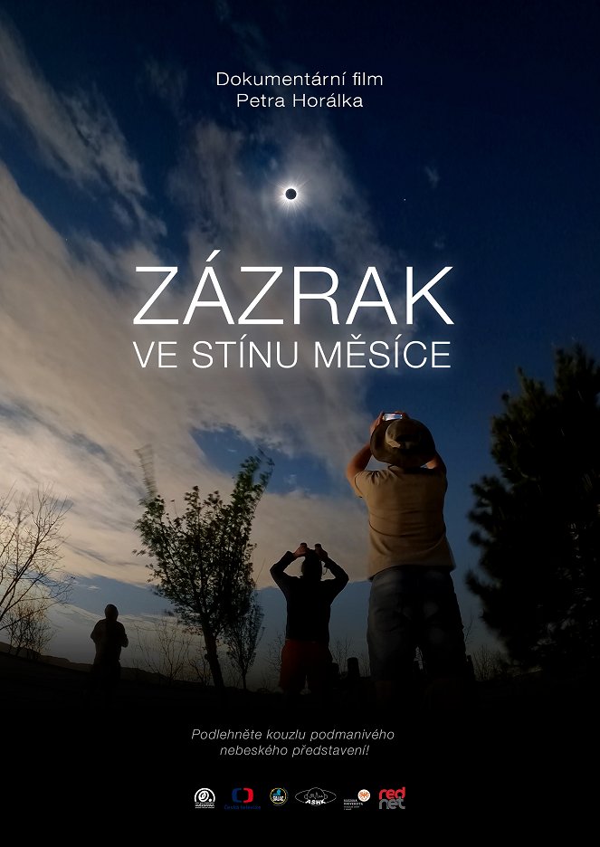 Zázrak ve stínu Měsíce - Plakáty