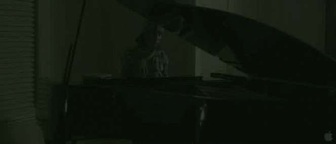 Between Notes (2010) | ČSFD.cz