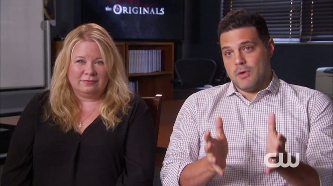 Z realizacji 19 - Michael Narducci, Julie Plec