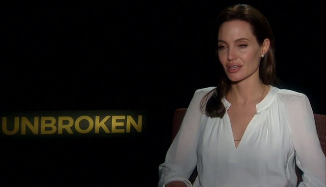 Haastattelu 14 - Angelina Jolie