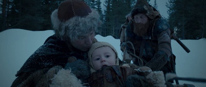 A forgatástól  - Kristofer Hivju