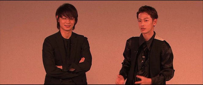 Entrevista 4 - 佐藤健, 綾野剛