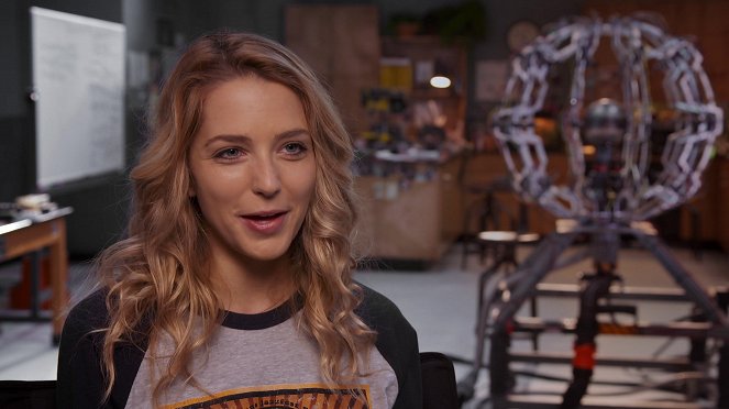 Interview 1 - Jessica Rothe
