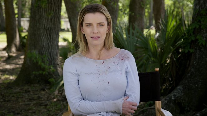 Rozhovor 2 - Betty Gilpin