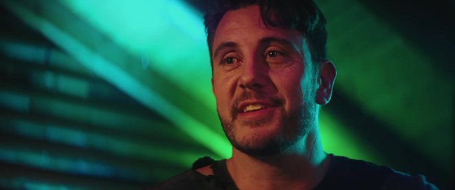 Alien Country (2024) | Tvůrci | ČSFD.cz