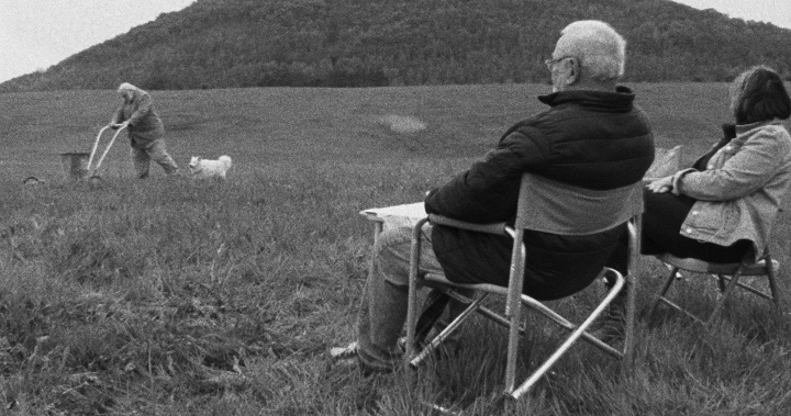 *Padá město, něco si přej