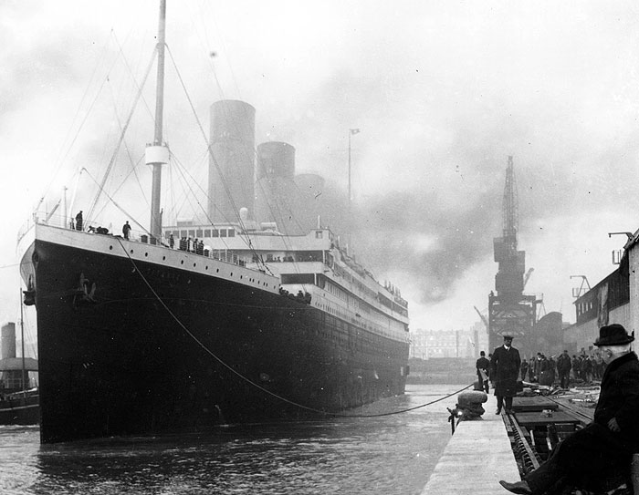 Titanic's Final Moments: Missing Pieces (2006) | ČSFD.cz