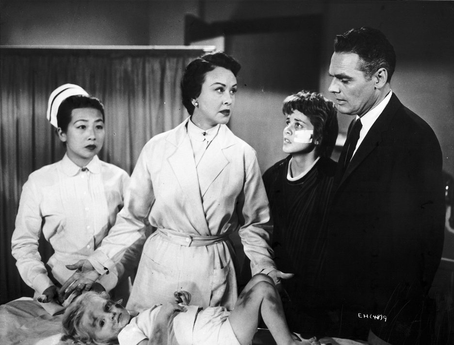 emergency-hospital-1956-sfd-cz