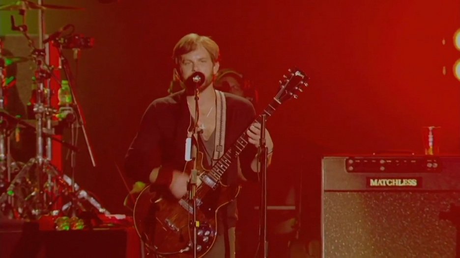 Kings of Leon Live at The O2 London, England (2009) ČSFD.cz