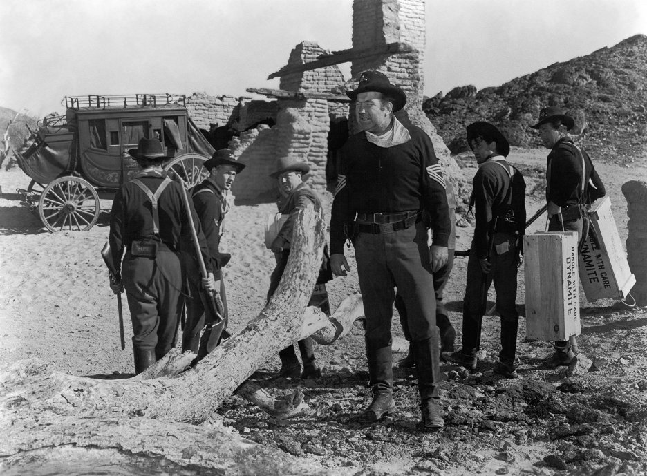 Last of the Comanches (1953) ČSFD.cz