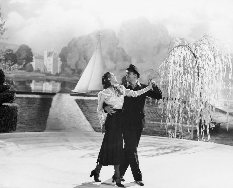 Sailing Along (1938) ČSFD.cz