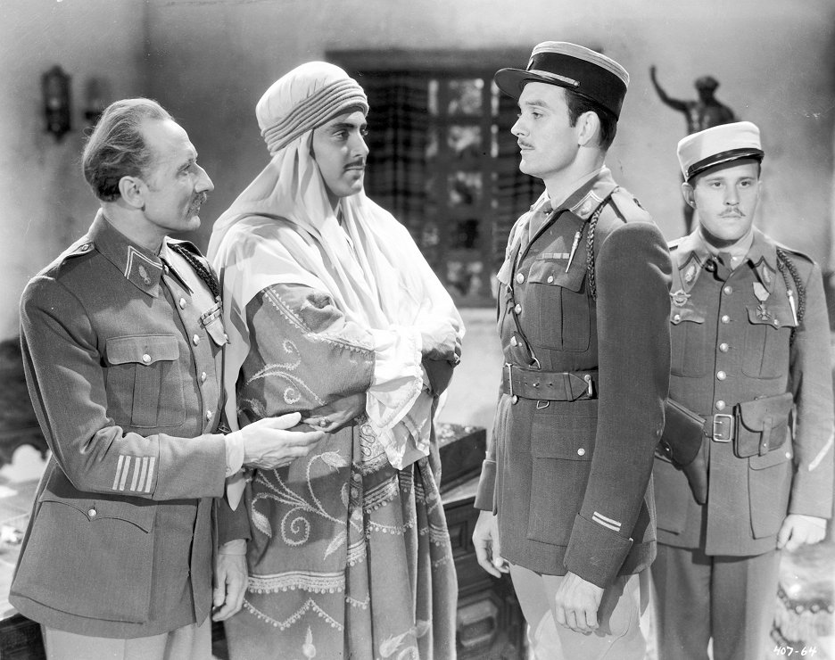 Drums of the Desert (1940) ČSFD.cz