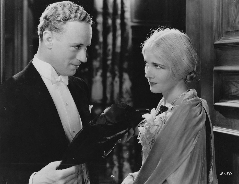 Devotion (1931) ČSFD.cz