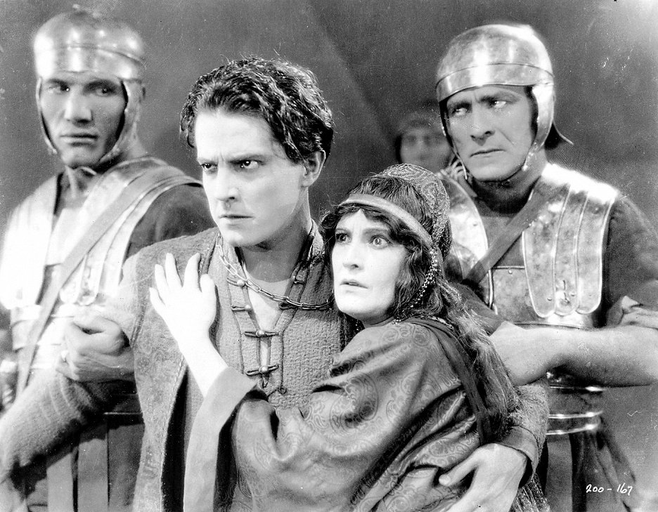 Claire McDowell ČSFD.cz