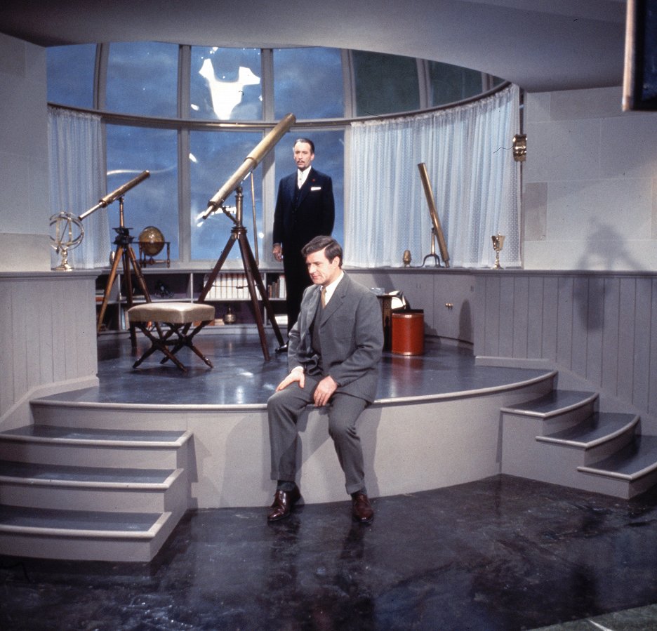 The Devil Rides Out (1968) ČSFD.cz