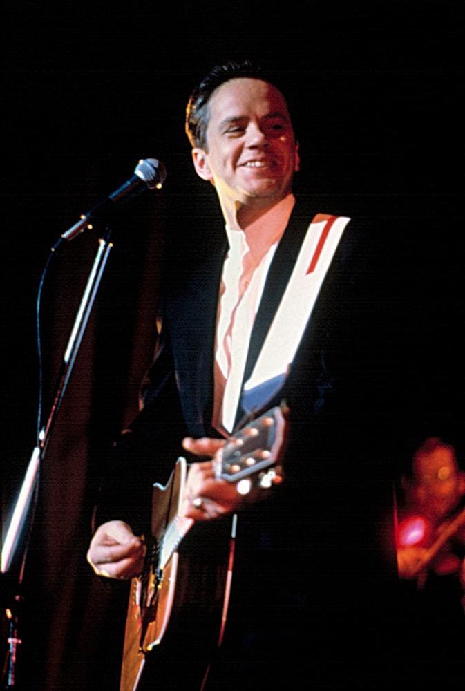 Bob Roberts (1992) ČSFD.cz