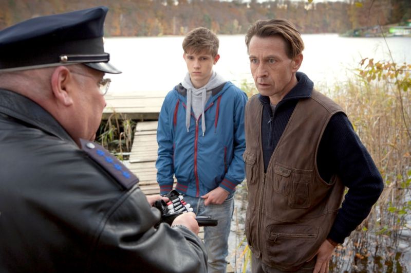 Volejte policii 110 Vor aller Augen