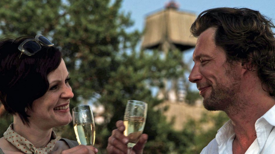 Jussi Vares Nebezpečná hra (2012) ČSFD.cz