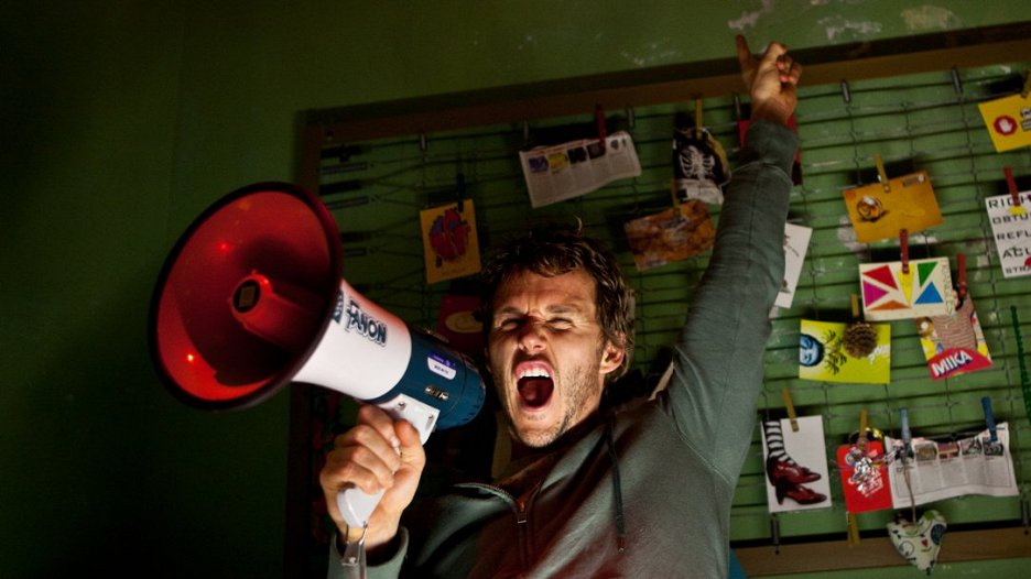 Not Suitable for Children (2012) ČSFD.cz