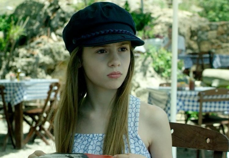 Swing Away (2016) ČSFD.cz