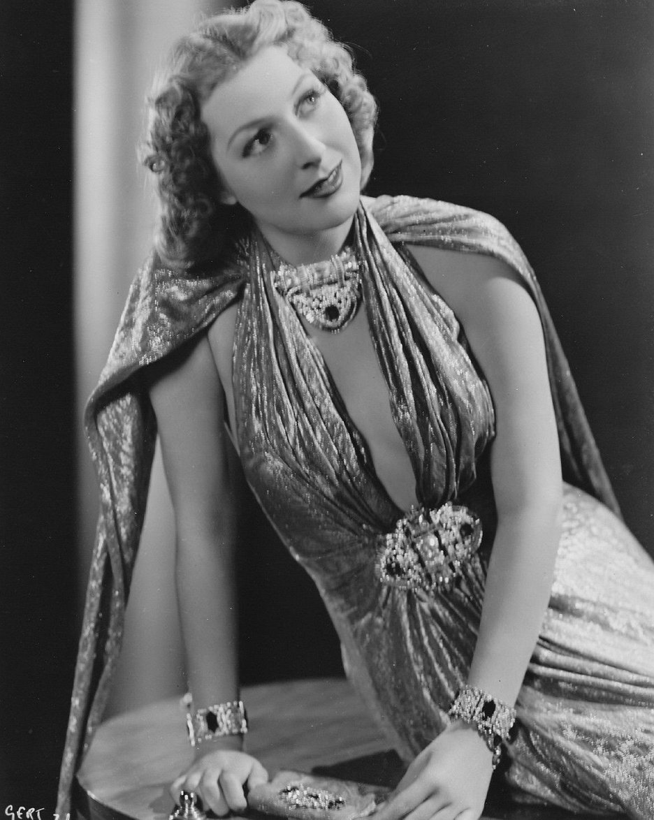 Mr. Dodd Takes the Air (1937) ČSFD.cz