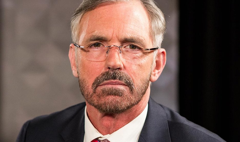 Andrew McFarlane ČSFD.cz