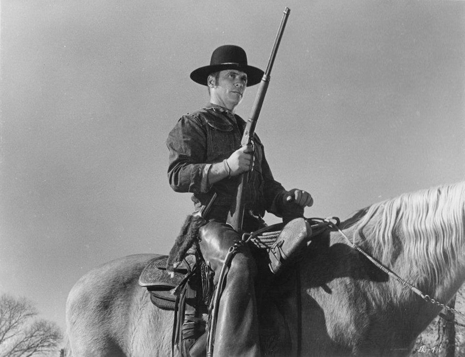 Billy Jack (1971) ČSFD.cz