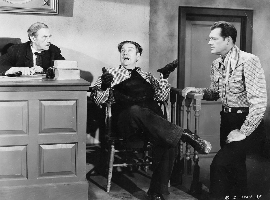 Quick on the Trigger (1948) ČSFD.cz