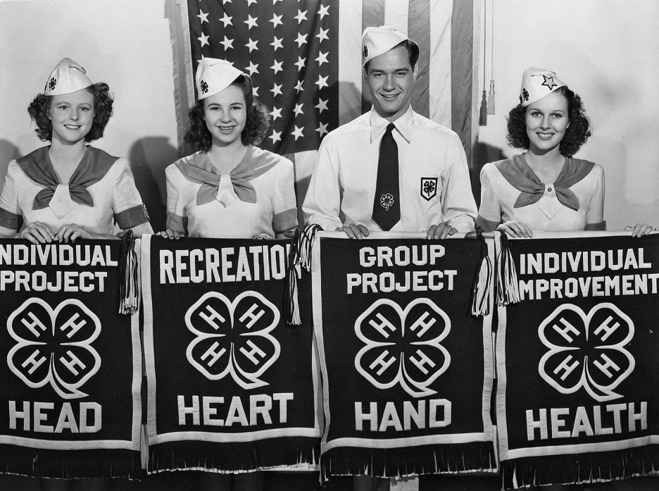 Young America (1942) ČSFD.cz