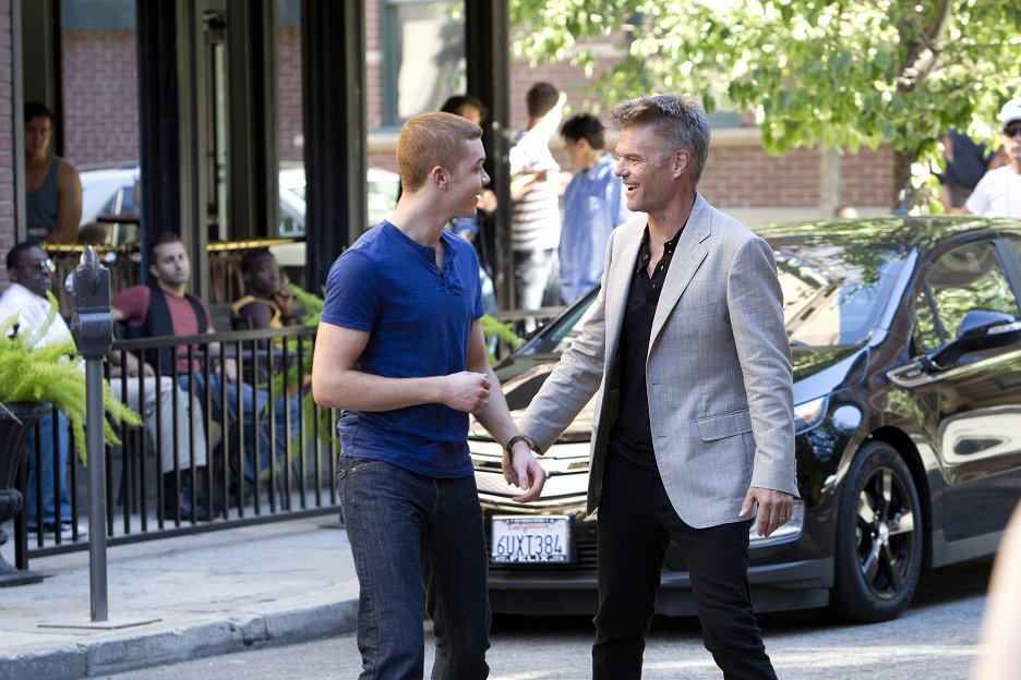 Hříšníci May I Trim Your Hedges? (S03E03) (2013) ČSFD.cz