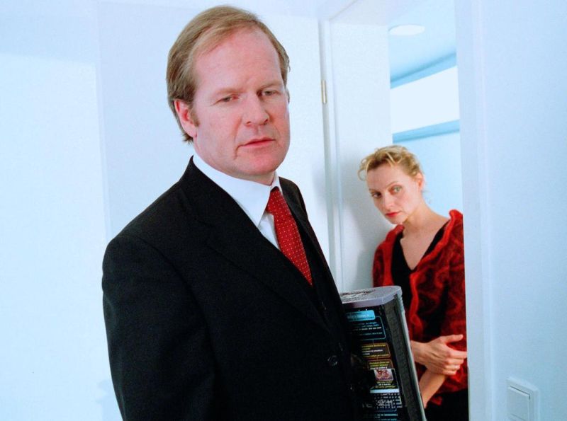 Bloch Ein begrabener Hund (E02) (2002)