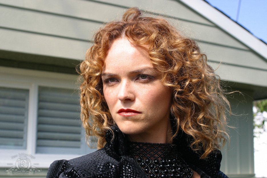 AnnaLouise Plowman ČSFD.cz