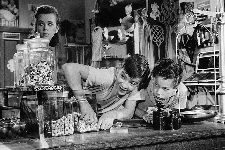 13 Kleine Esel Und Der Sonnenhof Ganzer Film 13 kleine Esel und der Sonnenhof (1958) | ČSFD.cz