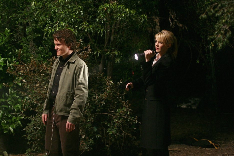 Timothy Ratchford Odložené případy - Cesta (S05E15) (2008) | ČSFD.cz