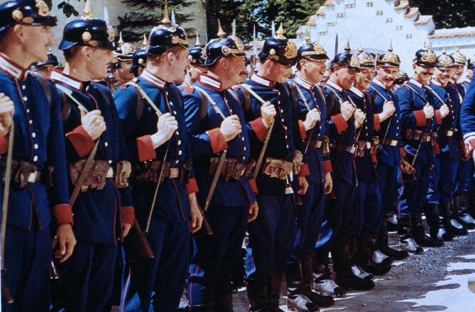 Wenn Ludwig ins Manöver zieht (1967) ČSFD.cz Wenn Ludwig ins Manöver zieht (1967) ČSFD.cz