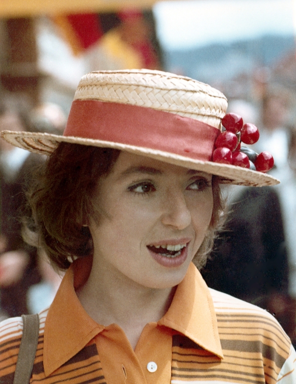 Für die Liebe noch zu mager (1974) ČSFD.cz Für die Liebe noch zu mager (1974) ČSFD.cz
