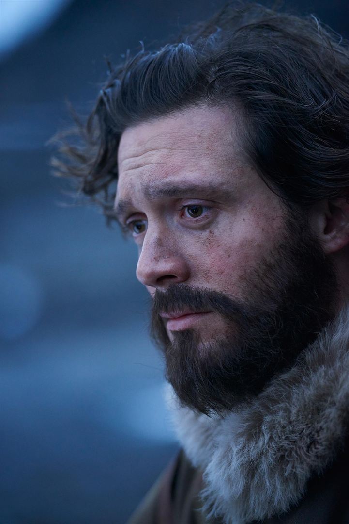 Cold Skin (2017) Galerie Z filmu ČSFD.cz