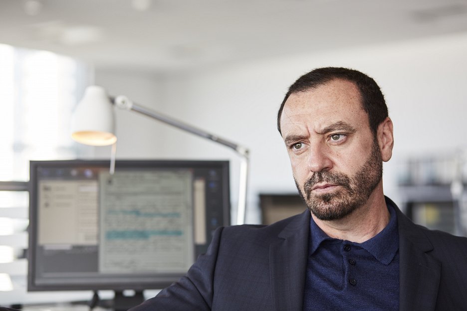 Safe House Episode 1 (S02E01) (2017) ČSFD.cz