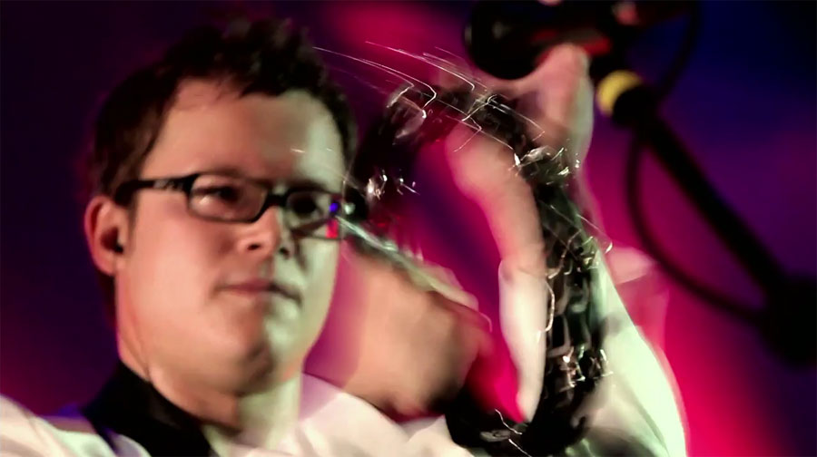 ČT Live - Charlie Straight (2012) | ČSFD.cz