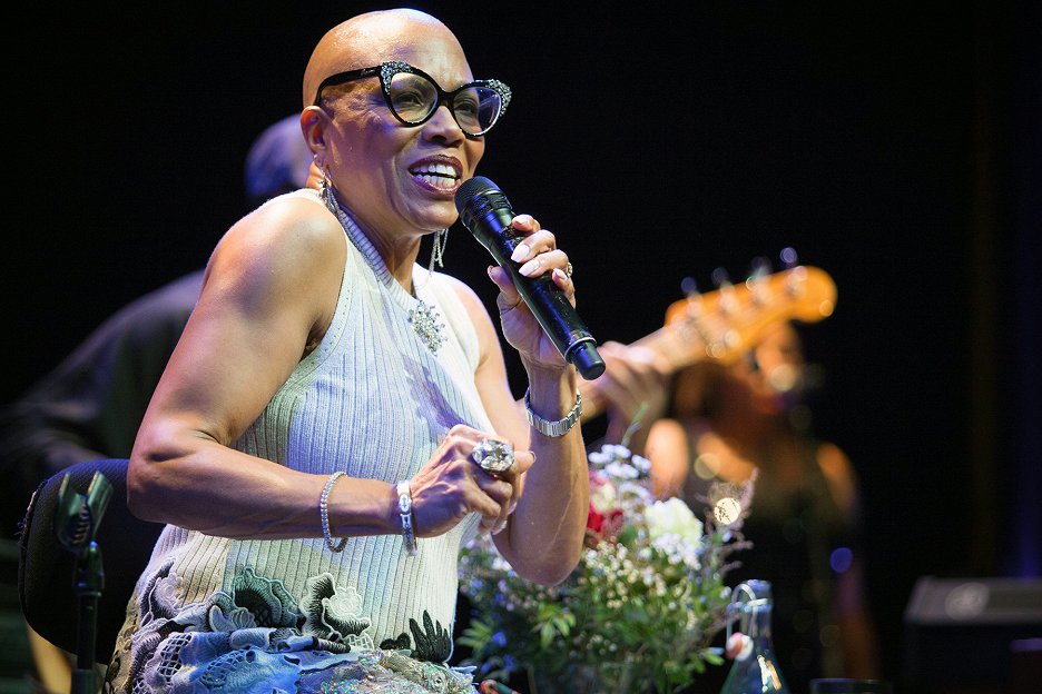 Dee Dee Bridgewater And Memphis Soulphony La Cigale Paris 2017